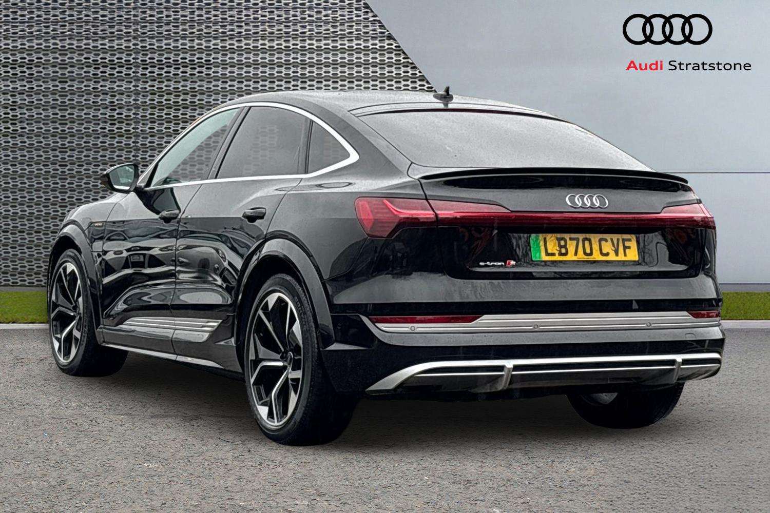 Used Audi e-tron 2021 for sale - 77638489: Photo 3