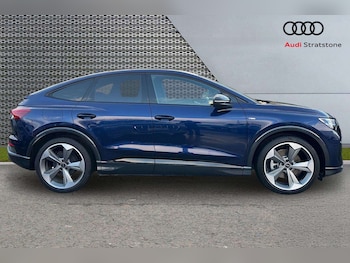 Used Audi Q4 e-tron 2025 for sale - 76442505: Photo