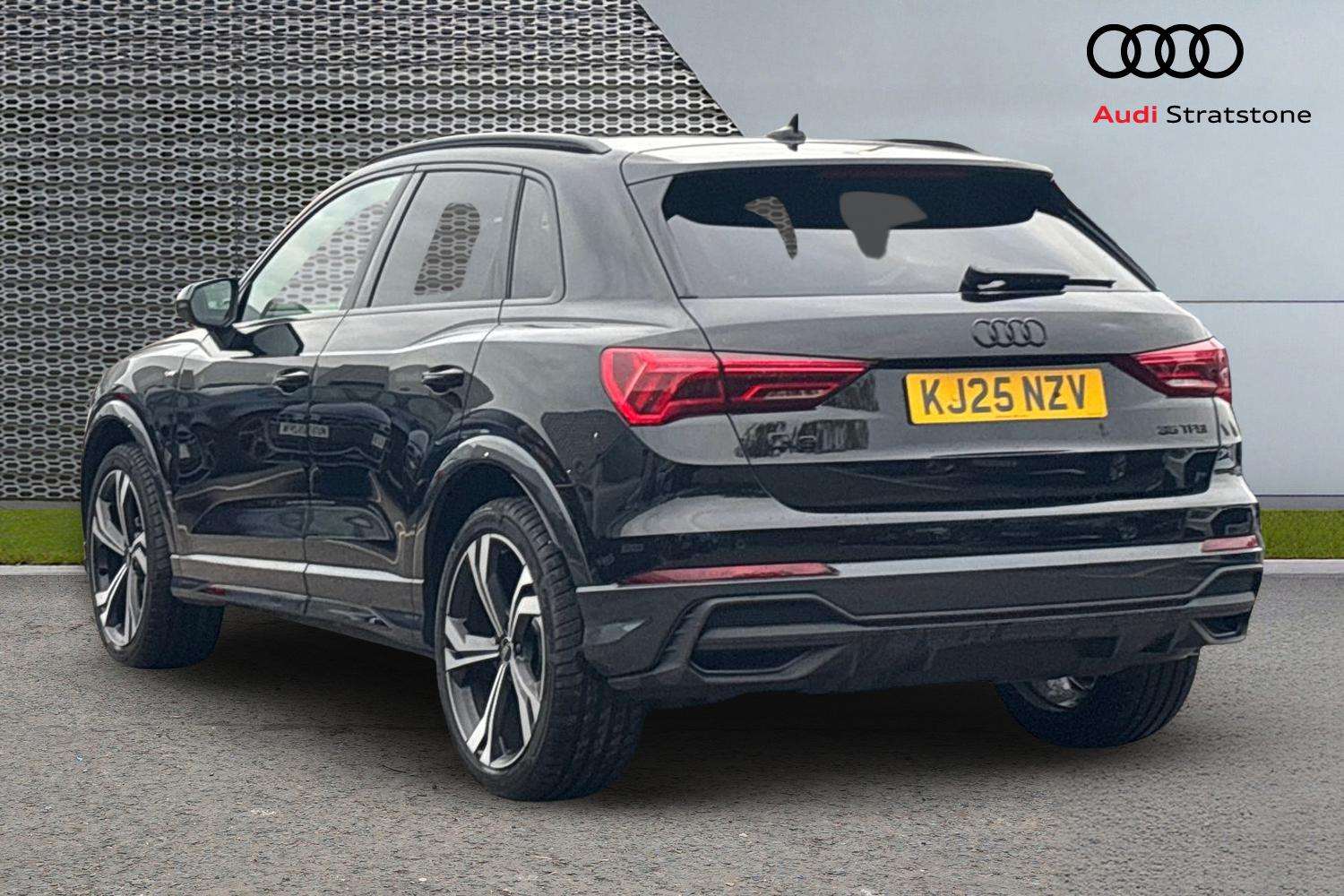 Used Audi Q3 2025 for sale - 76063496: Photo 3