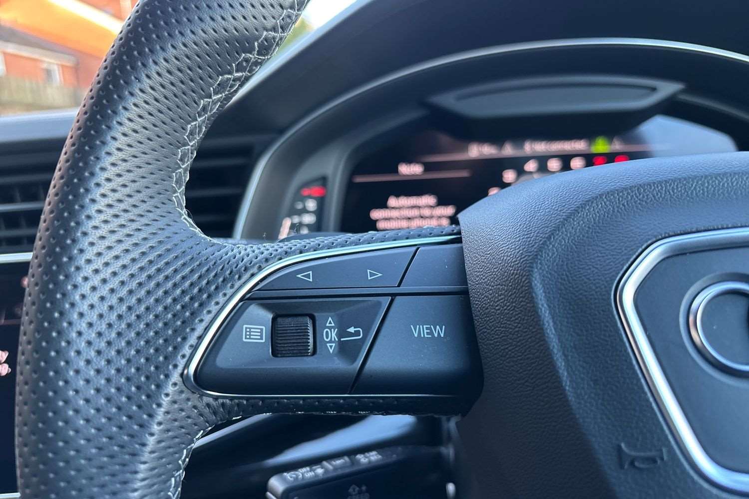 Used Audi Q8 2023 for sale - 77443579: Photo 16