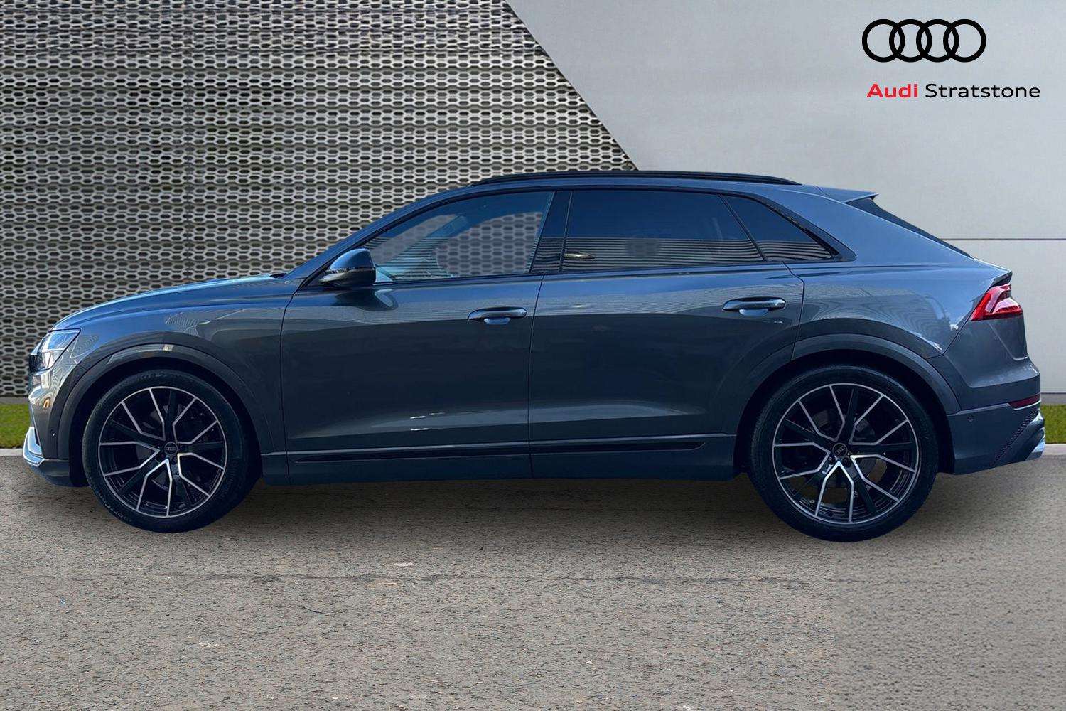 Used Audi Q8 2023 for sale - 77443579: Photo 8