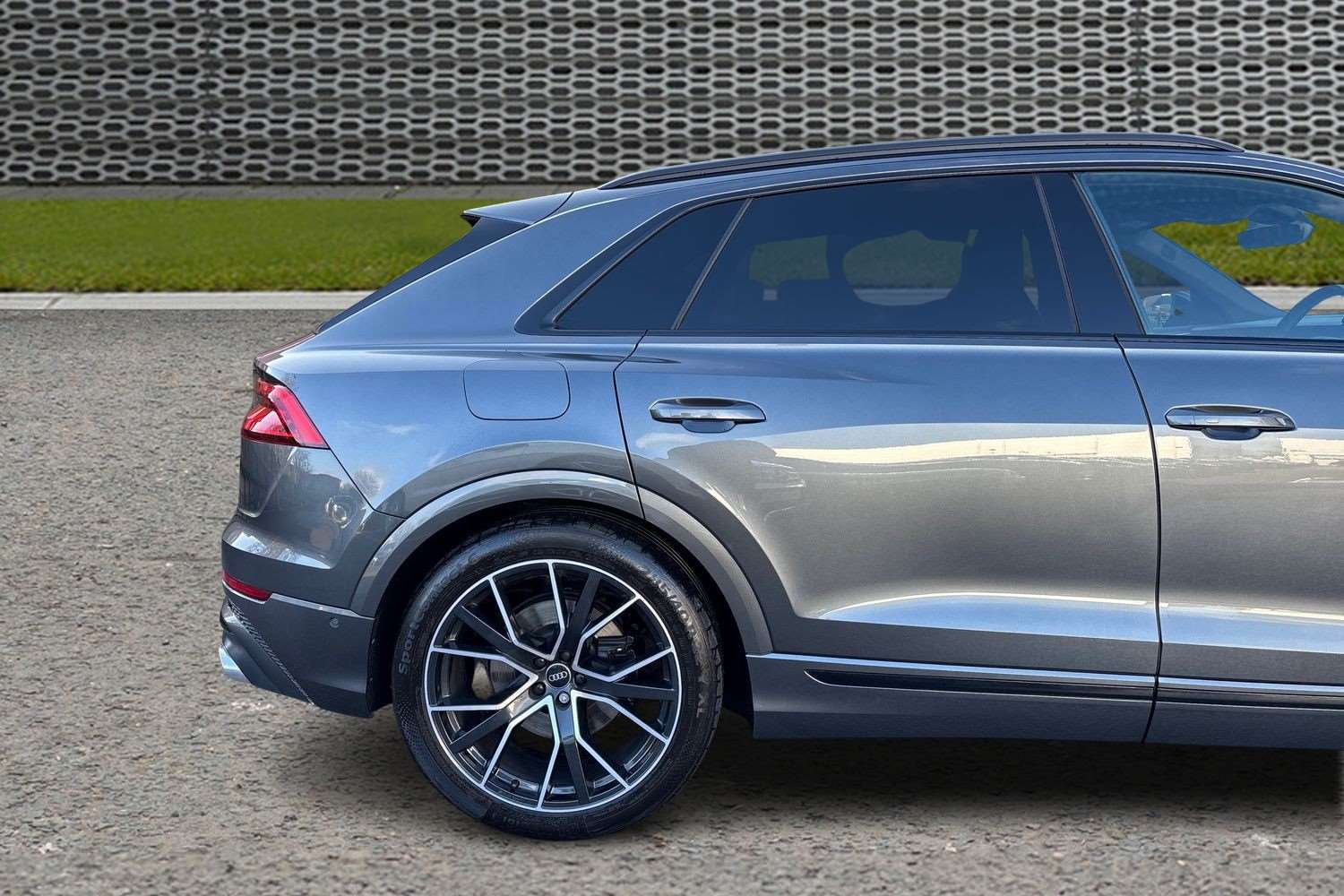 Used Audi Q8 2023 for sale - 77443579: Photo 9