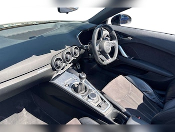 Used Audi TT 2017 for sale - 79376868: Photo