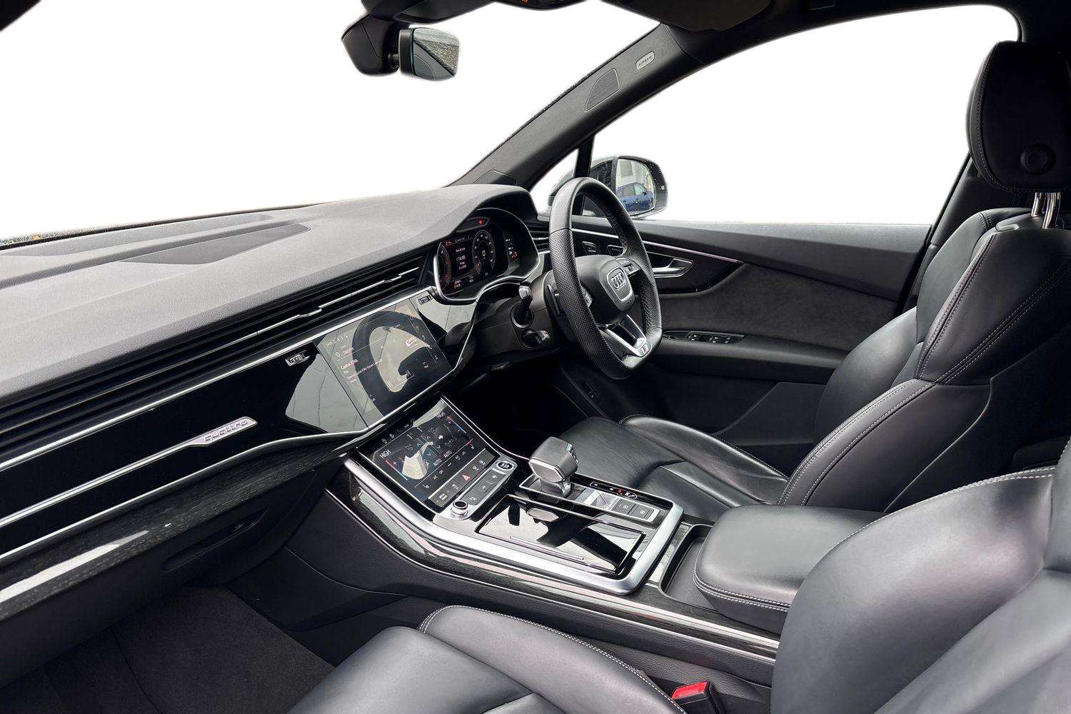 Used Audi Q7 2021 for sale - 77772347: Photo 2