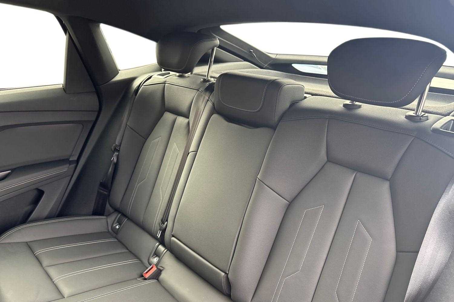 Used Audi Q4 e-tron 2025 for sale - 76063264: Photo 10