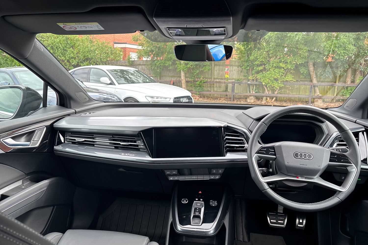Used Audi Q4 e-tron 2025 for sale - 76063264: Photo 12