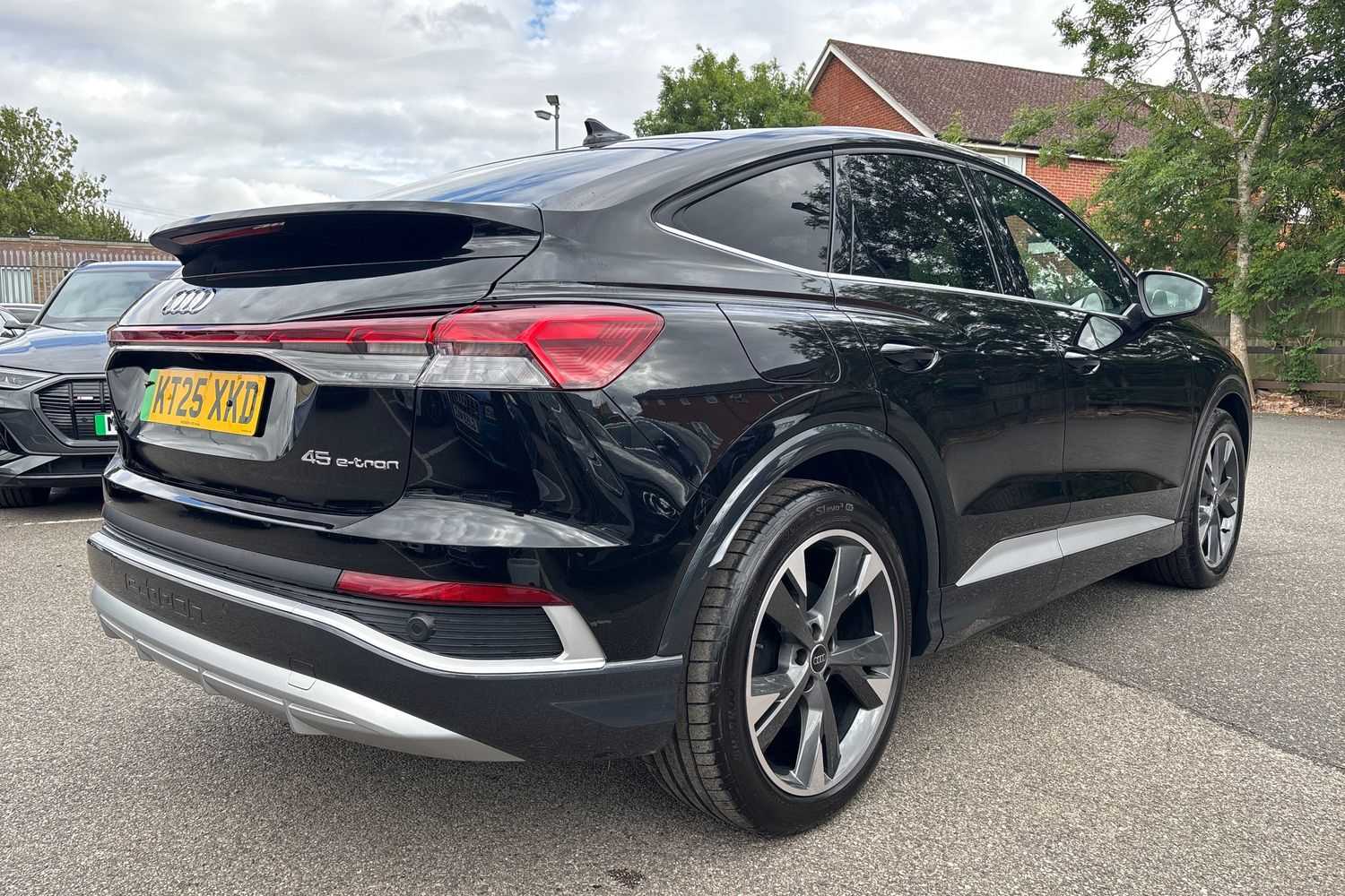Used Audi Q4 e-tron 2025 for sale - 76063264: Photo 33