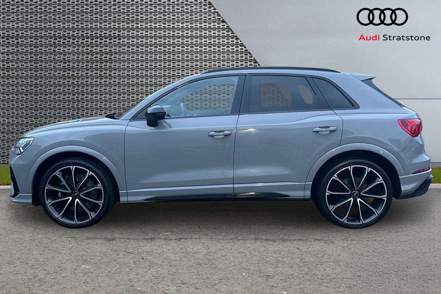 Used Audi RS Q3 2022 for sale - 76916208: Photo 8