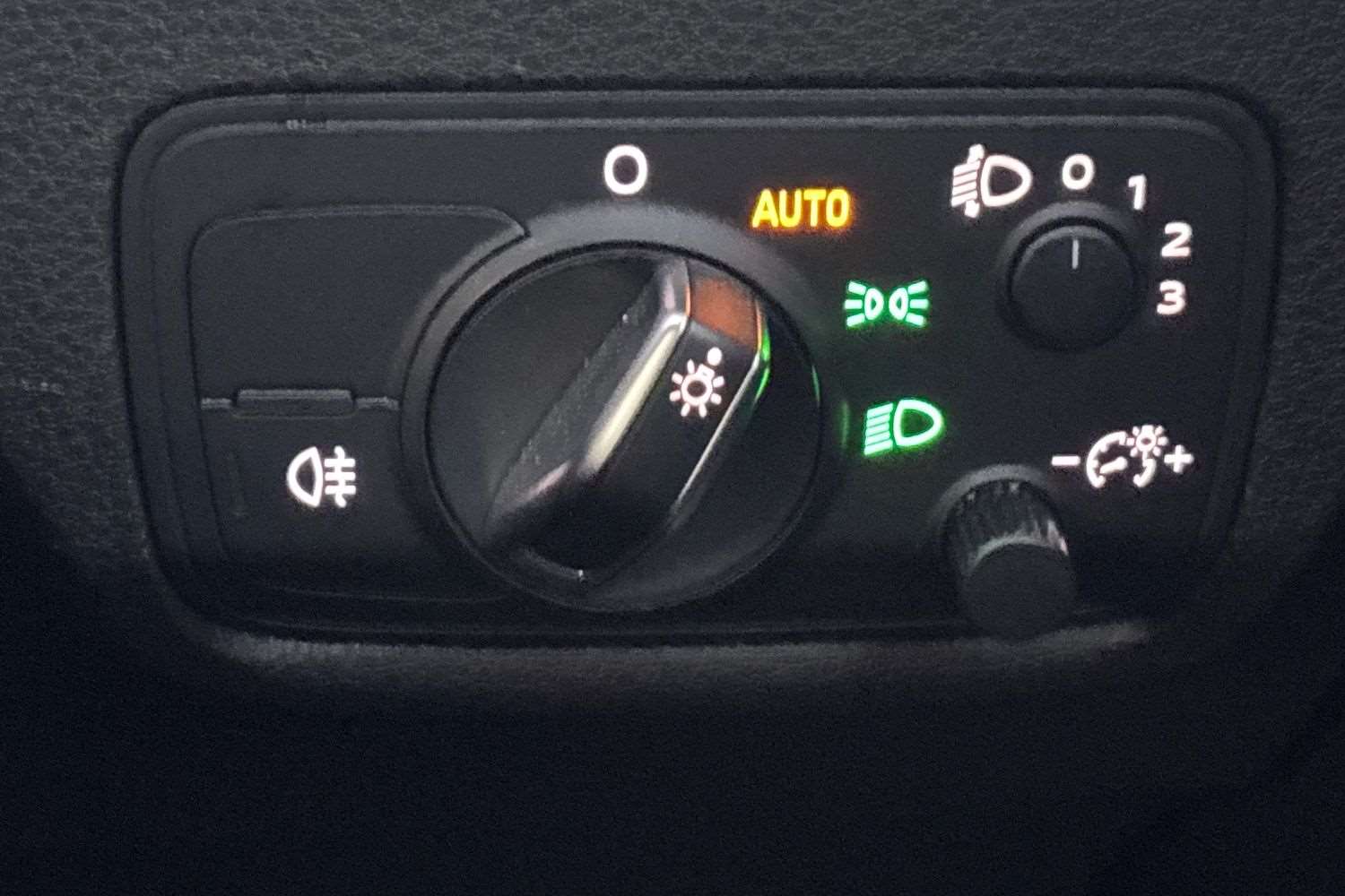 Used Audi Q2 2018 for sale - 77134910: Photo 30