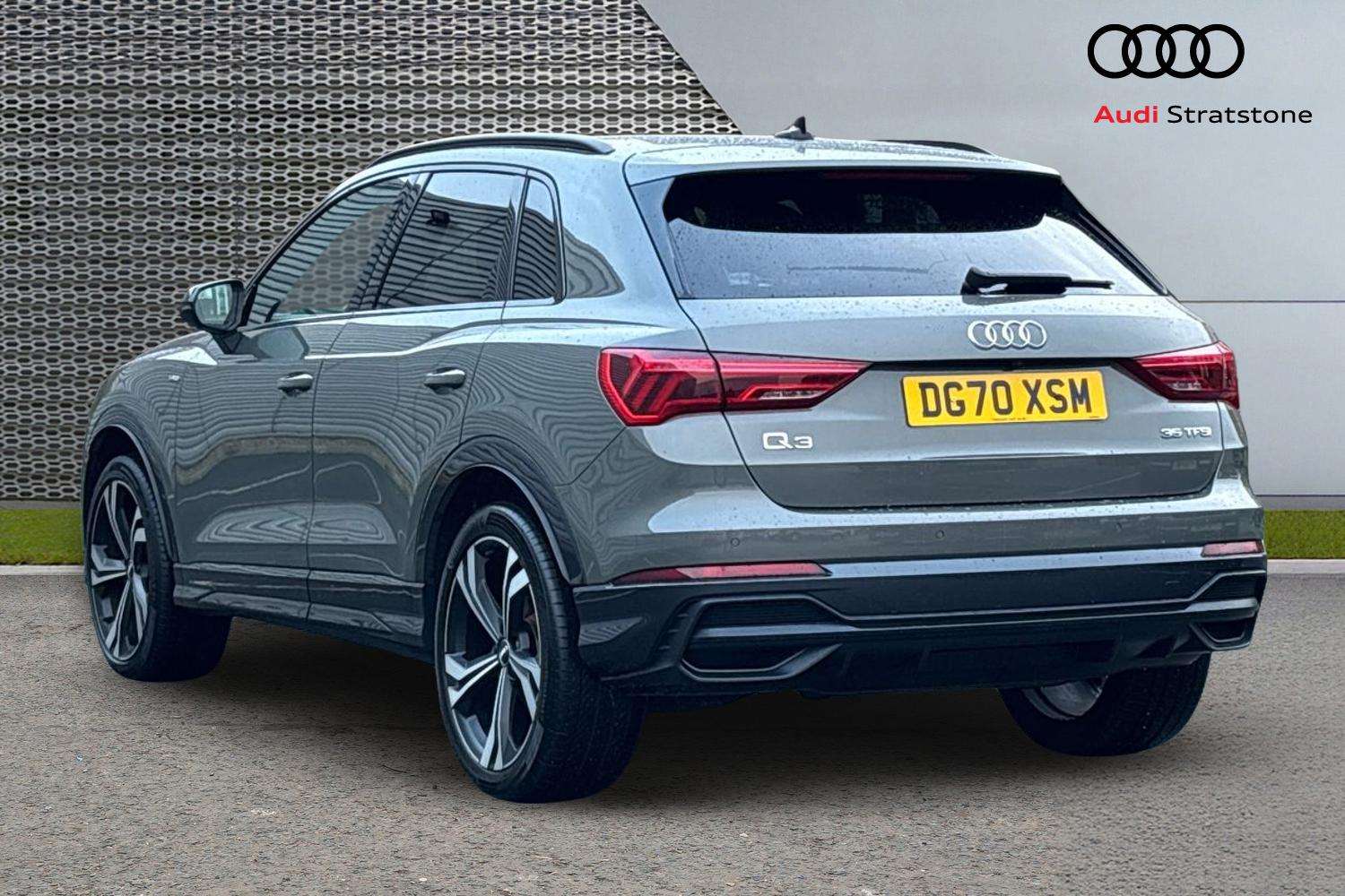 Used Audi Q3 2020 for sale - 76789385: Photo 3