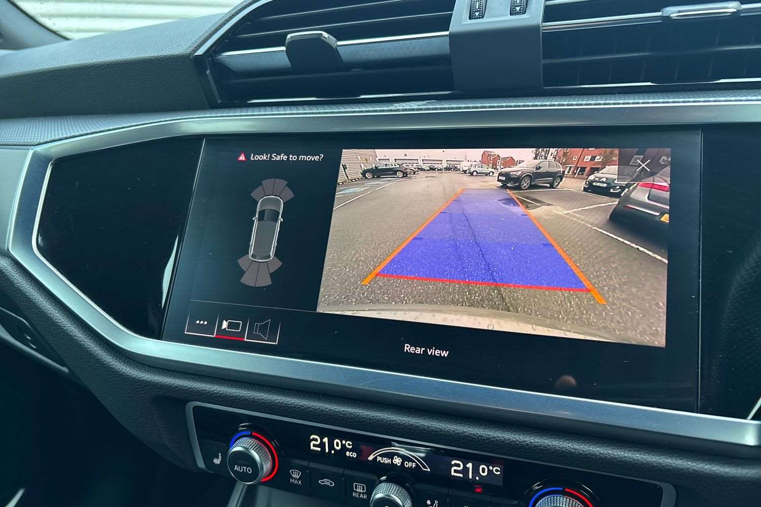 Used Audi Q3 2020 for sale - 76789385: Photo 32