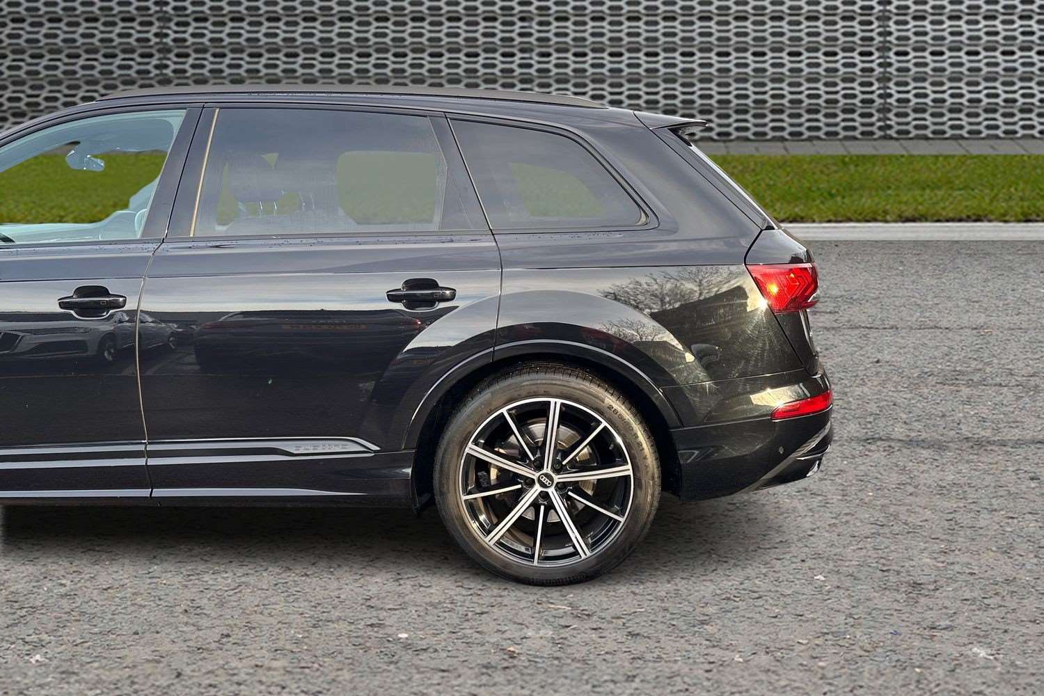Used Audi Q7 2019 for sale - 77112432: Photo 10