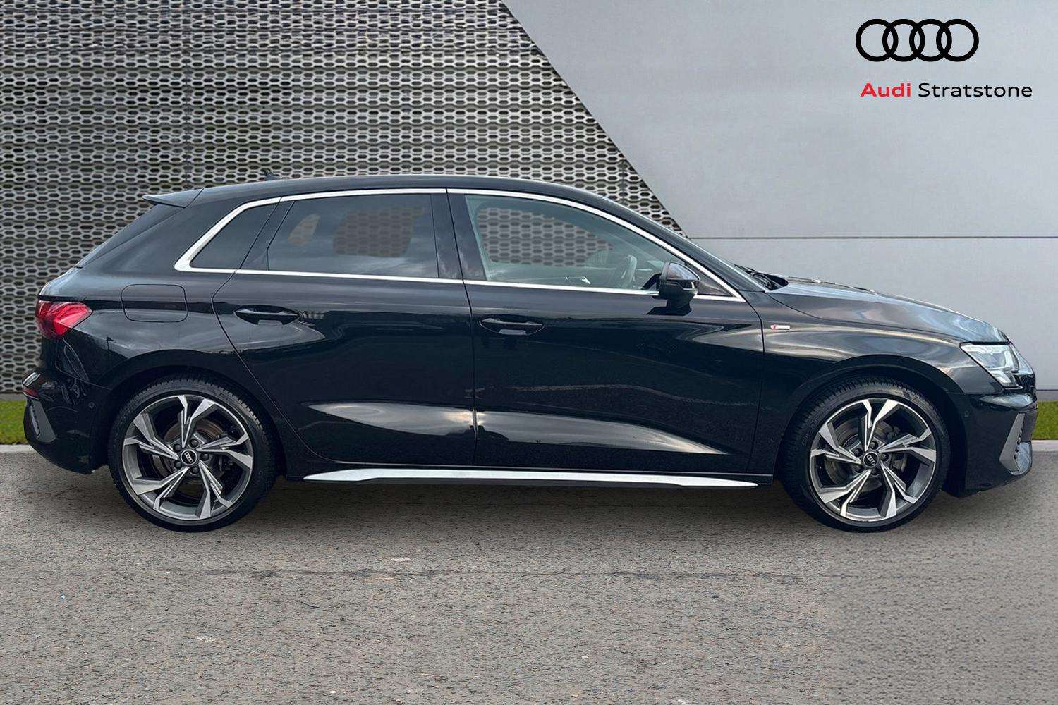 Used Audi A3 2021 for sale - 76636800: Photo 4