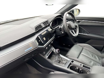 Used Audi Q3 2025 for sale - 77565750: Photo