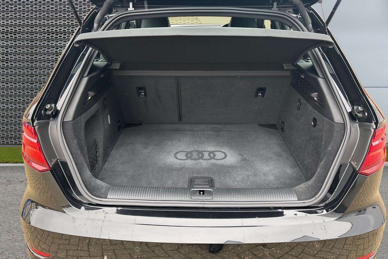 Used Audi A3 2018 for sale - 77698837: Photo 13