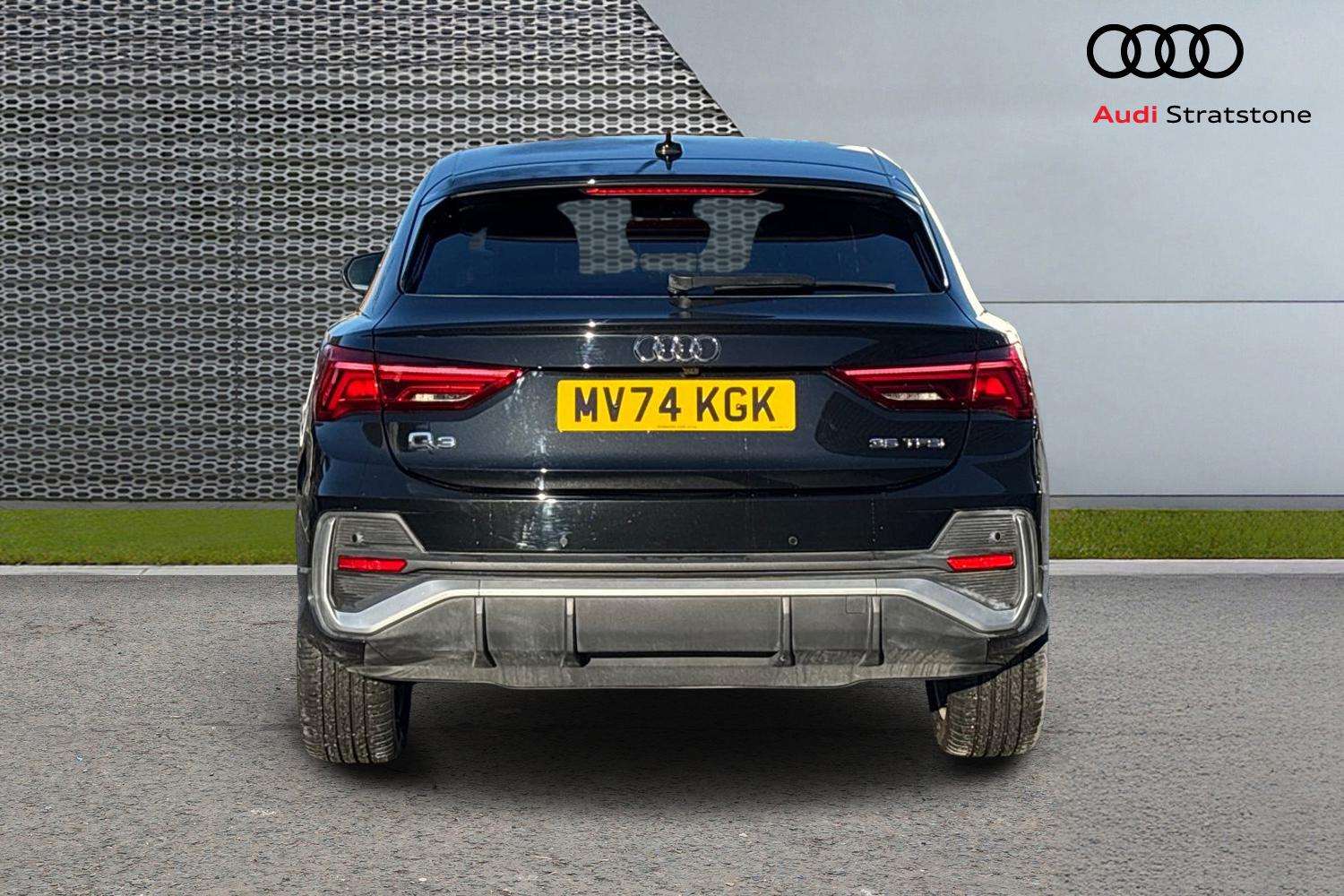 Used Audi Q3 2024 for sale - 76774168: Photo 7