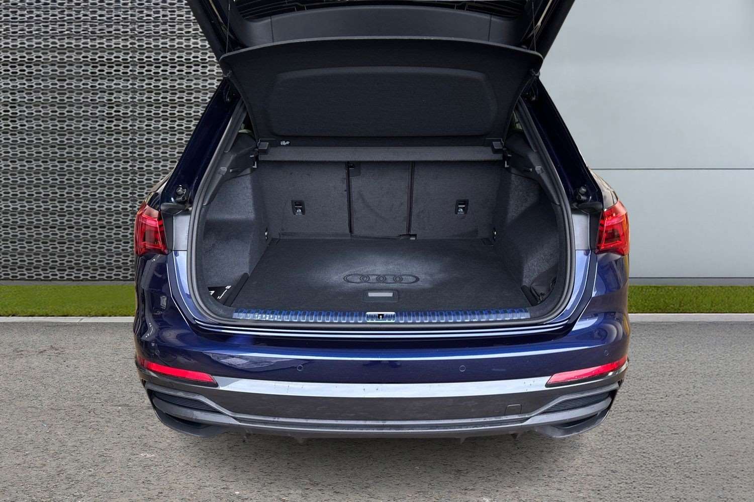 Used Audi Q3 2025 for sale - 77943266: Photo 13