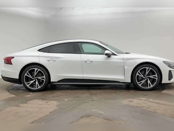 Used Audi e-tron GT 2023 for sale - 78576705: Photo