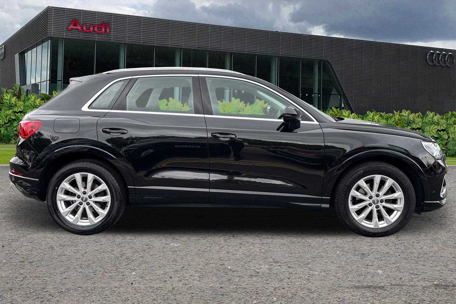 Used Audi Q3 2019 for sale - 76411378: Photo 4