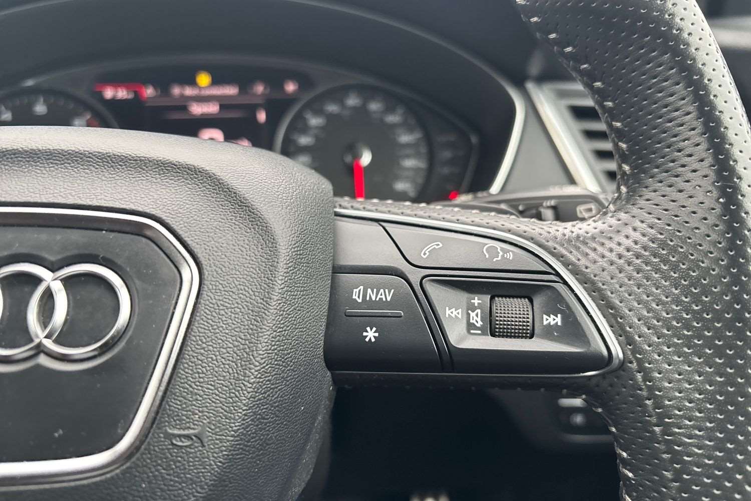 Used Audi Q5 2020 for sale - 77206356: Photo 17