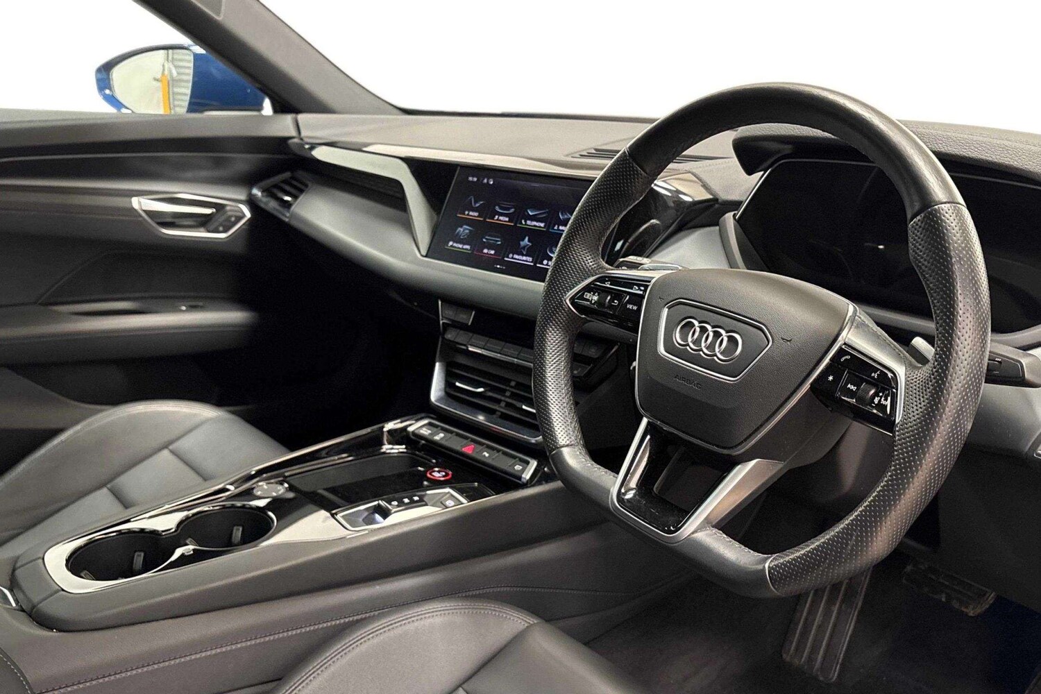 Used Audi e-tron GT 2023 for sale - 78187893: Photo 6