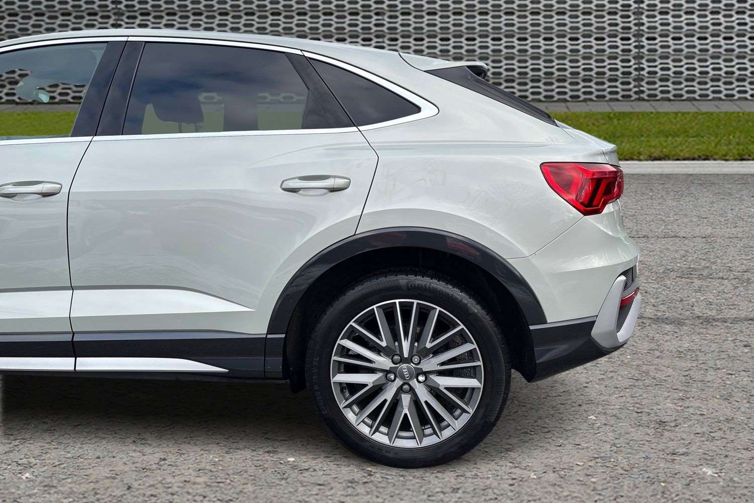 Used Audi Q3 2019 for sale - 77333820: Photo 10