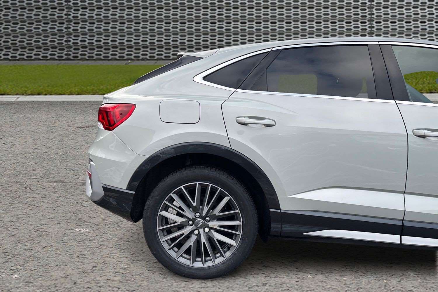 Used Audi Q3 2019 for sale - 77333820: Photo 9