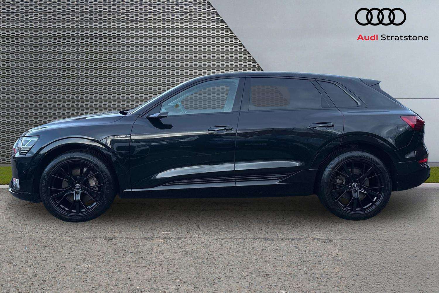 Used Audi e-tron 2020 for sale - 78076921: Photo 8