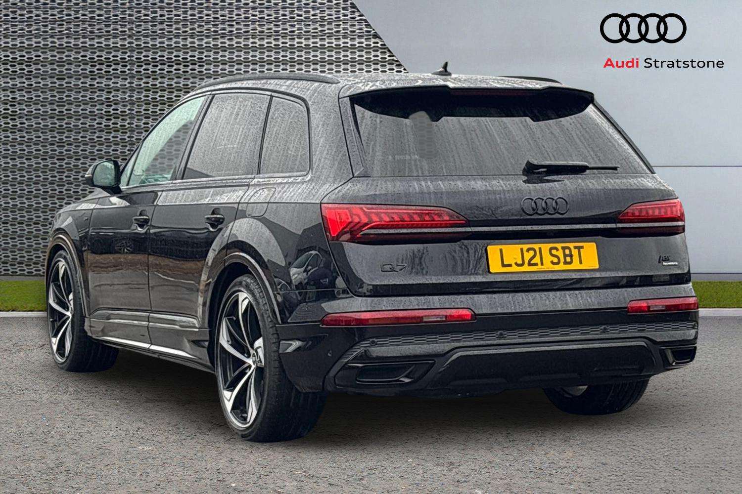 Used Audi Q7 2021 for sale - 78077068: Photo 3
