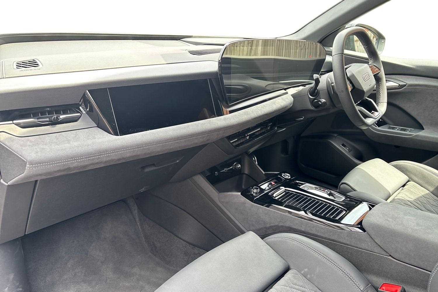 Used Audi Q6 e-tron 2025 for sale - 76063235: Photo 2