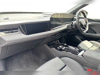 Used Audi Q6 e-tron 2025 for sale - 76063235: Photo