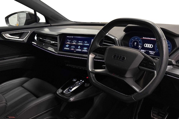 Used Audi Q4 e-tron 2021 for sale - 76218382: Photo 6