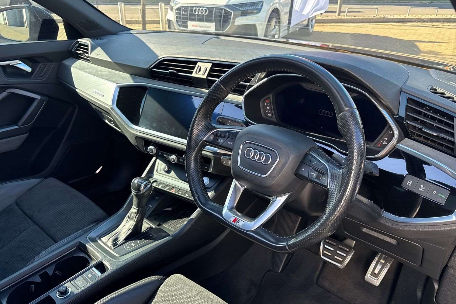 Used Audi Q3 2020 for sale - 77943314: Photo 6