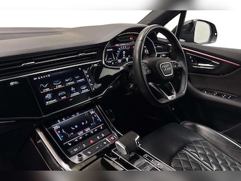Used Audi Q7 2022 for sale - 76156120: Photo 2