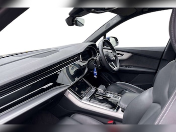 Used Audi Q7 2023 for sale - 78208978: Photo