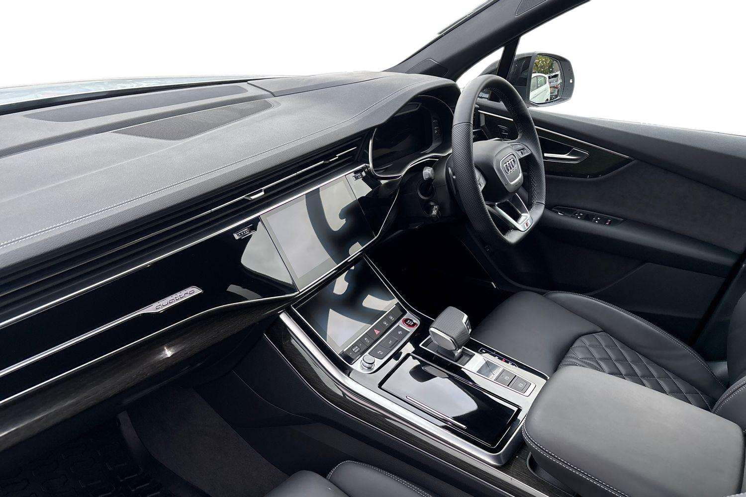 Used Audi Q7 2025 for sale - 76411404: Photo 2