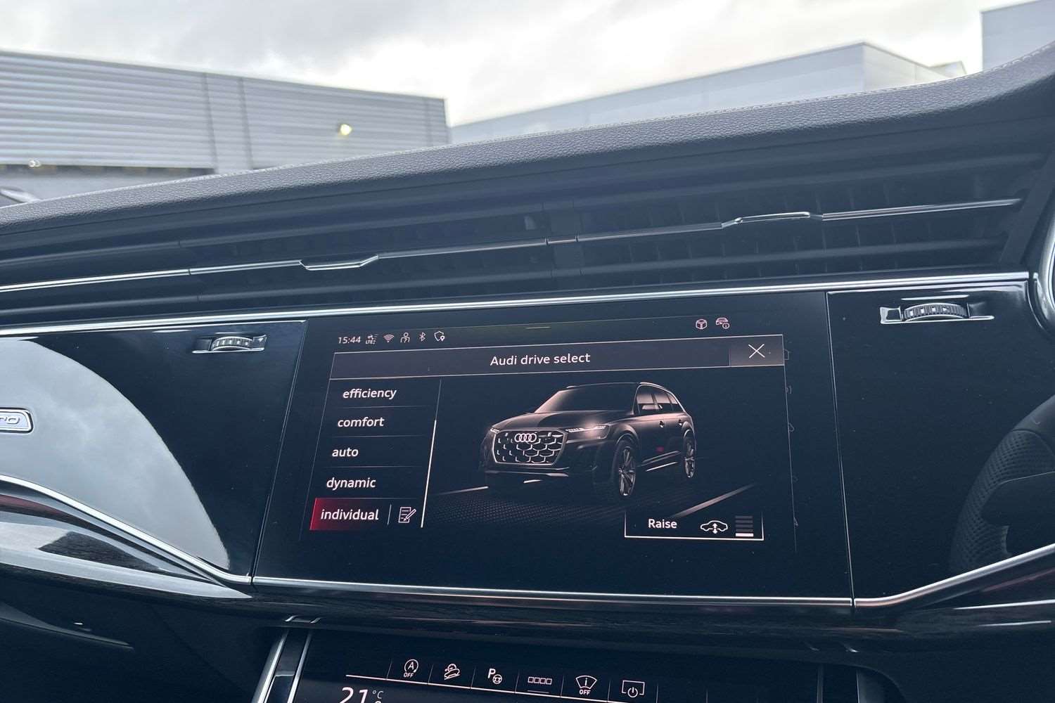 Used Audi Q7 2025 for sale - 76411404: Photo 30