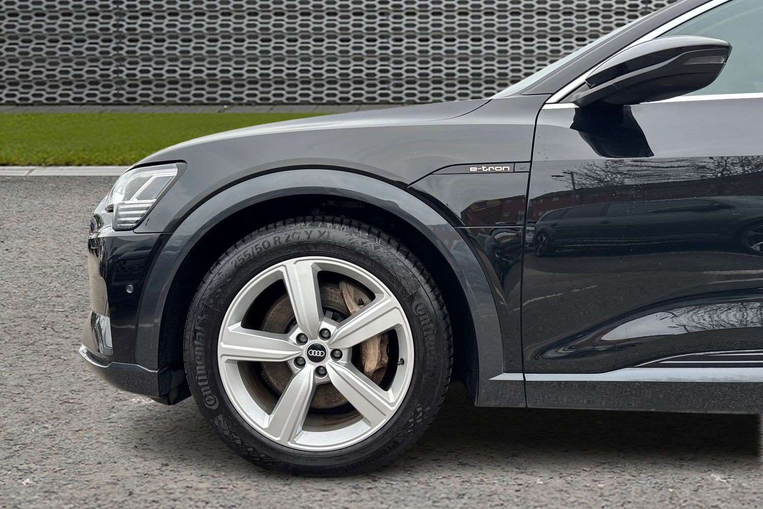 Used Audi e-tron 2021 for sale - 77373640: Photo 11