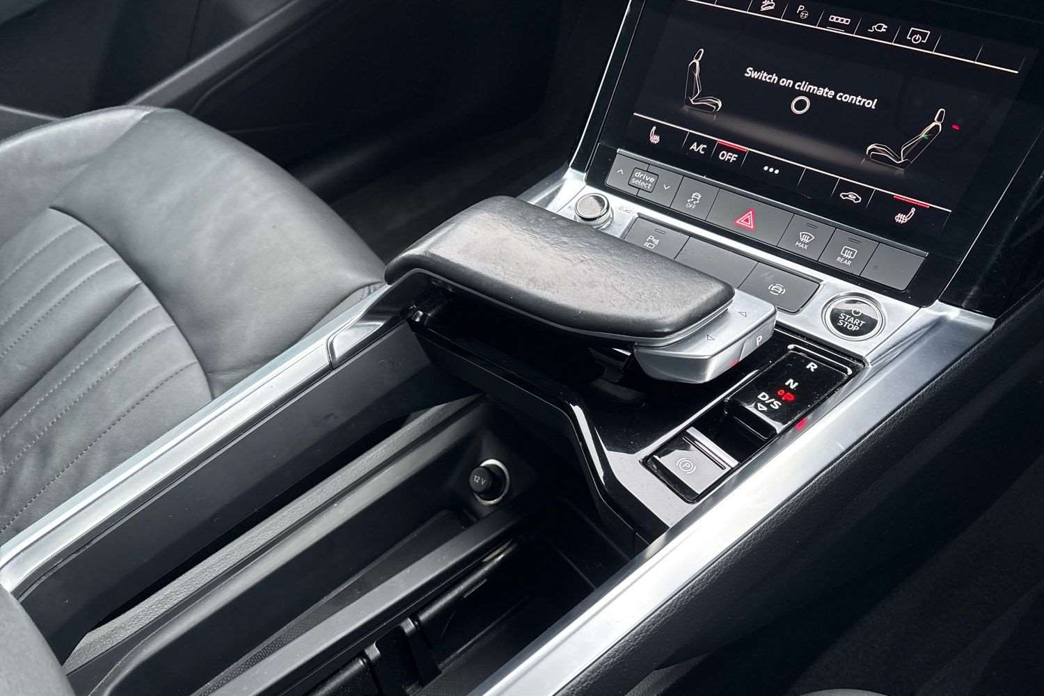 Used Audi e-tron 2021 for sale - 77373640: Photo 15