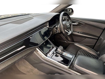 Used Audi Q8 2020 for sale - 77206504: Photo