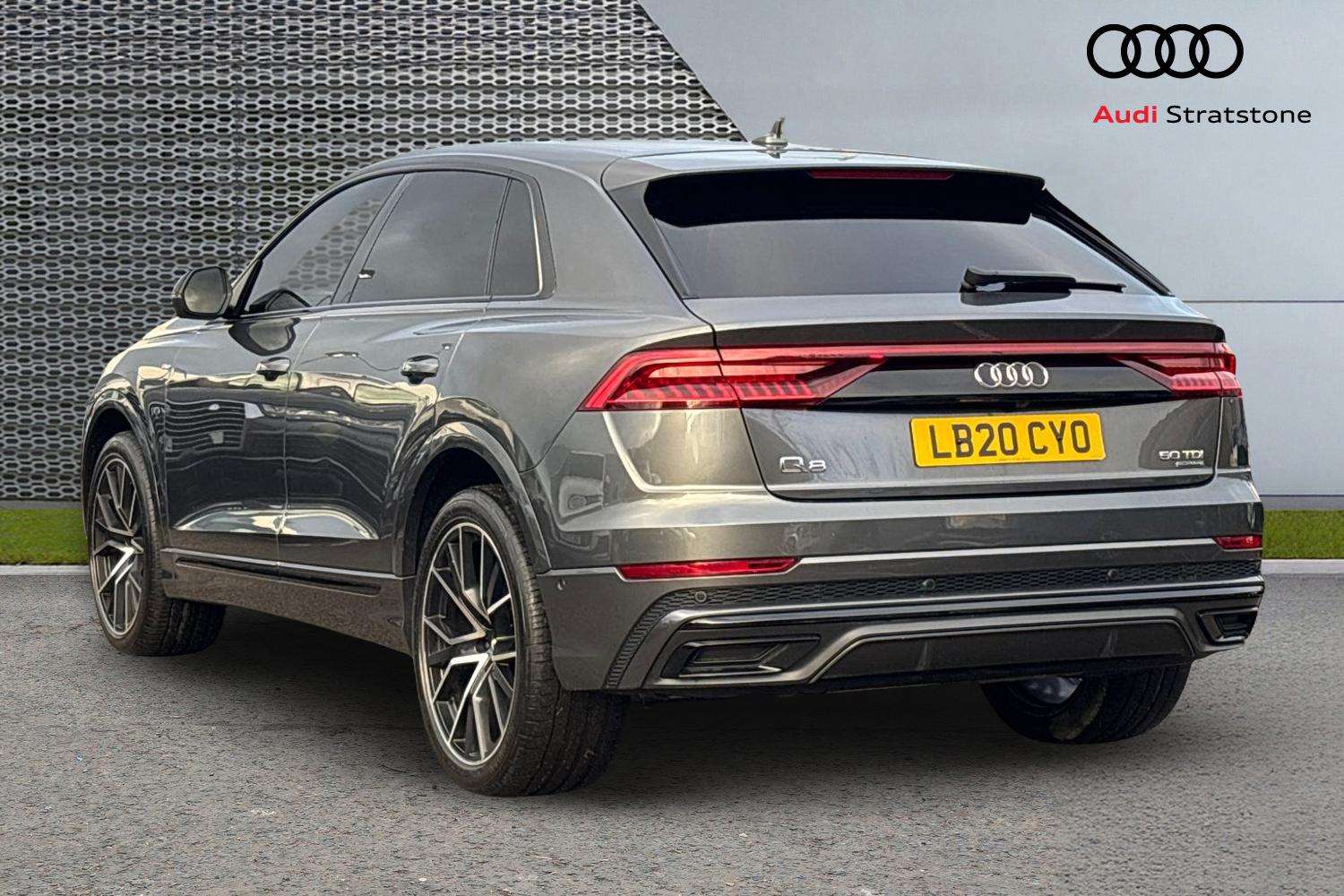 Used Audi Q8 2020 for sale - 77206504: Photo 3