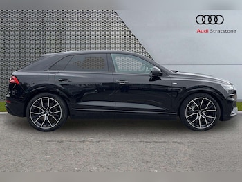 Used Audi Q8 2022 for sale - 76272192: Photo