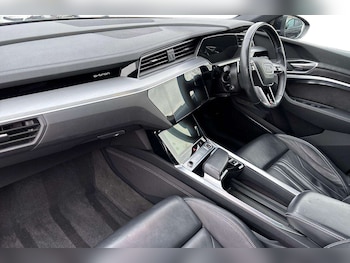 Used Audi e-tron 2021 for sale - 77058332: Photo