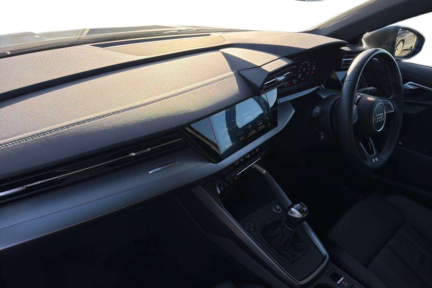 Used Audi A3 2023 for sale - 76916127: Photo 2