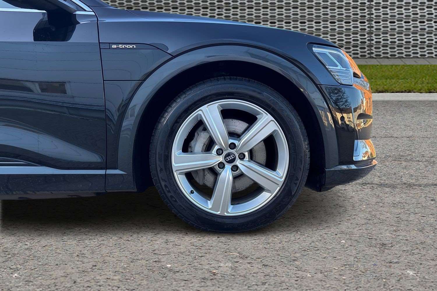 Used Audi e-tron 2020 for sale - 77333824: Photo 11