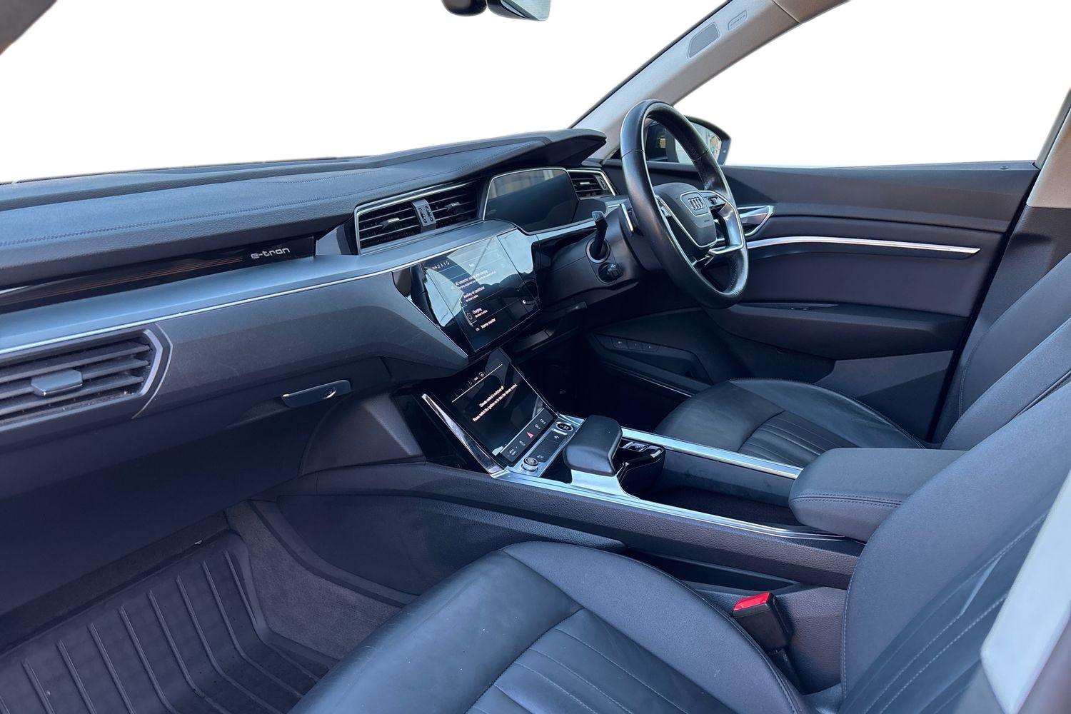 Used Audi e-tron 2020 for sale - 77333824: Photo 2