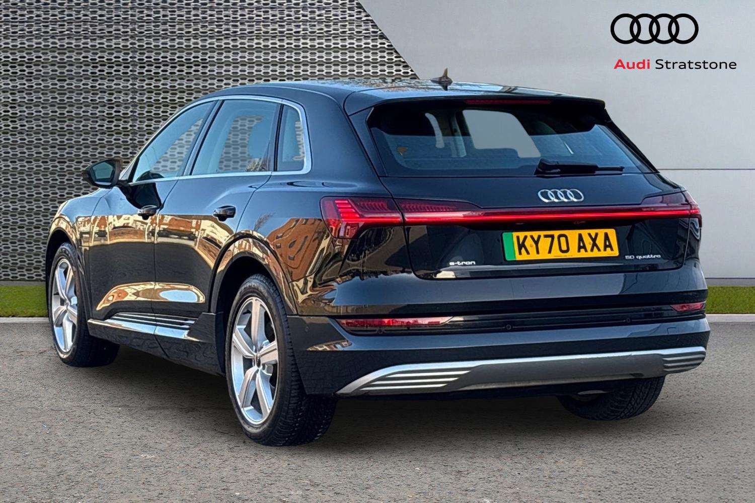 Used Audi e-tron 2020 for sale - 77333824: Photo 3