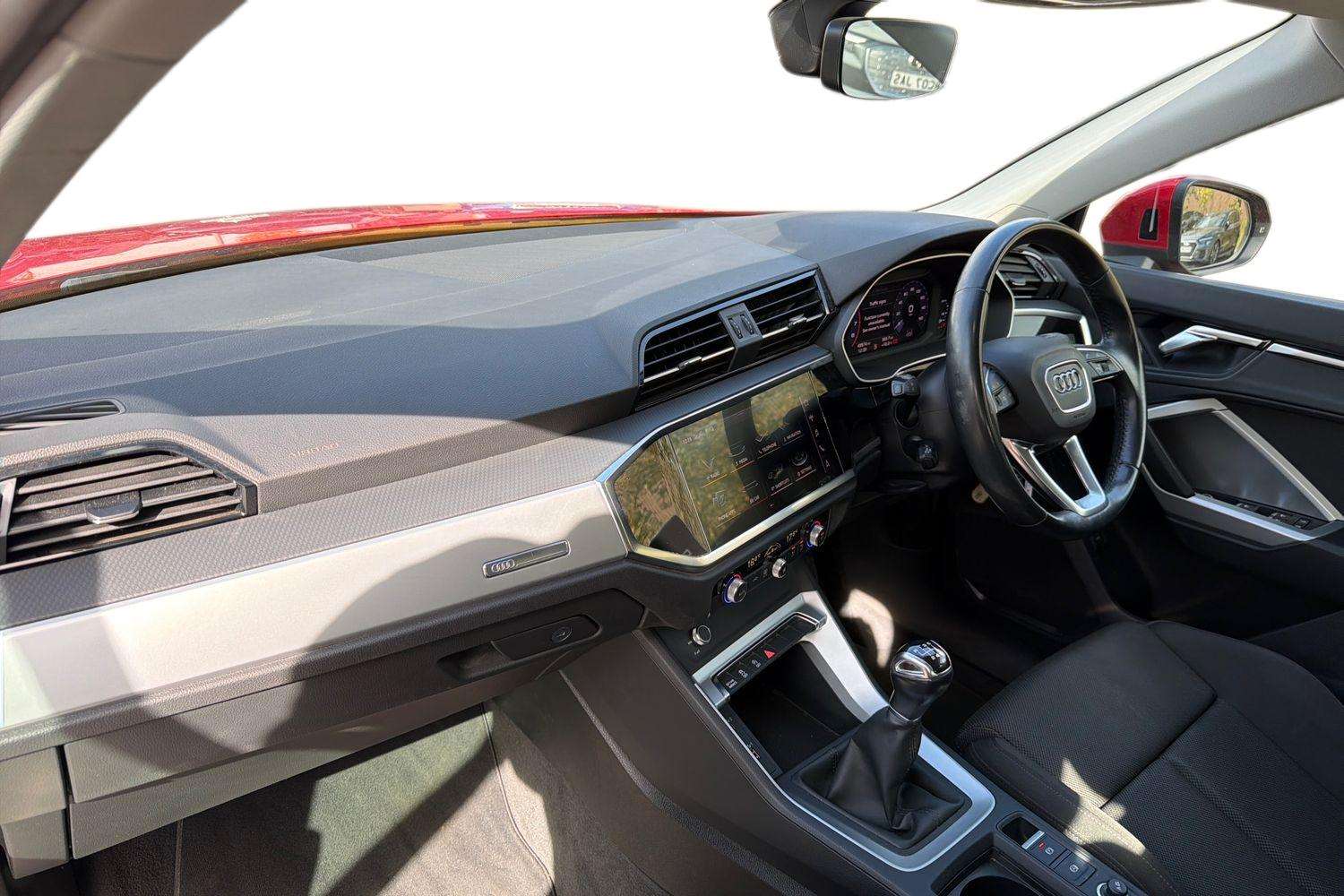 Used Audi Q3 2019 for sale - 76540871: Photo 2