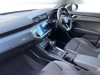 Used Audi Q3 2020 for sale - 76761052: Photo