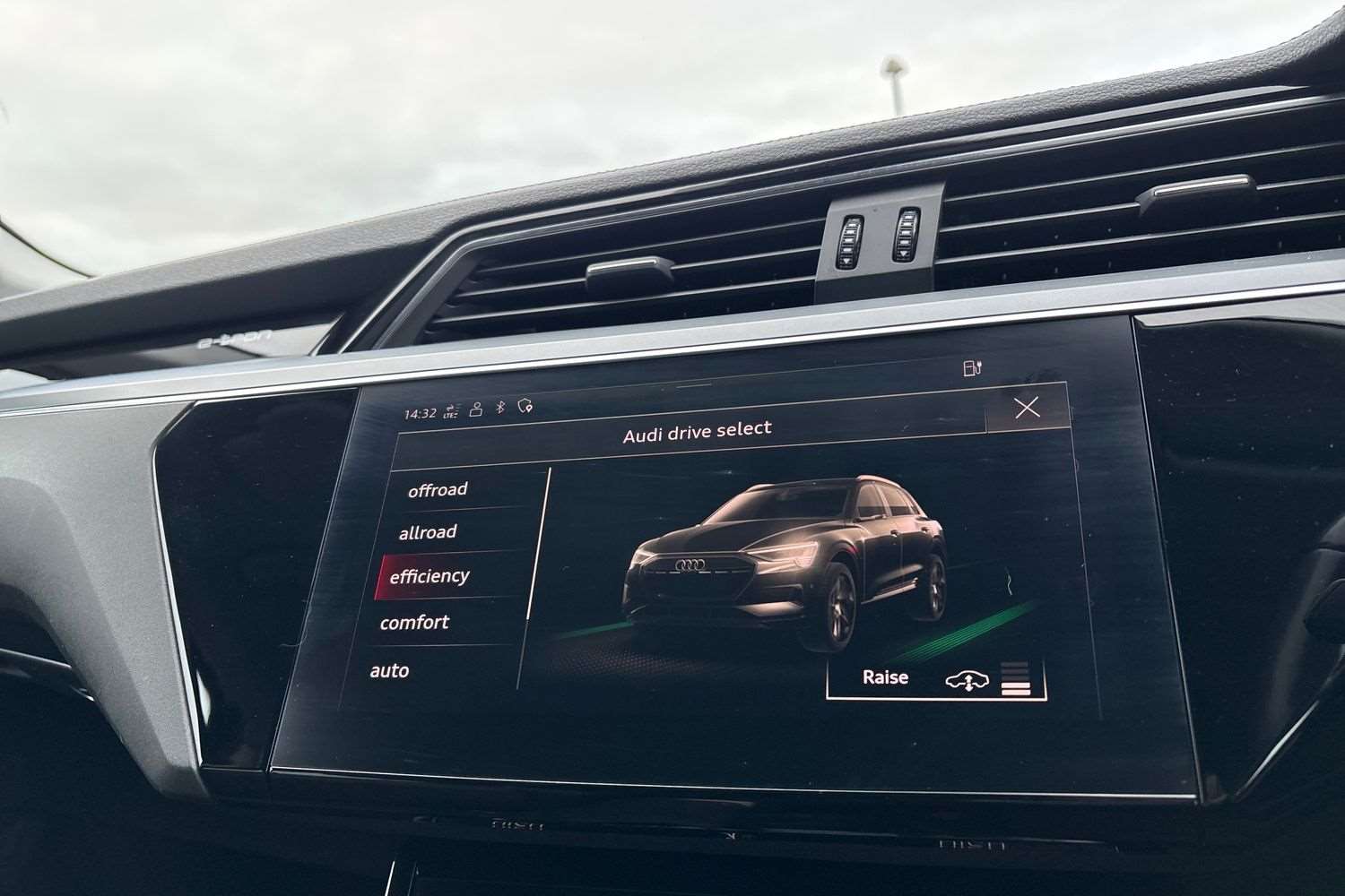 Used Audi e-tron 2021 for sale - 77206377: Photo 30